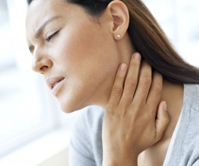 Когда боль в горле можно лечить дома, а когда идти к врачу?